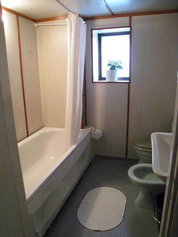 Accommodation For 2 In The Center City Of Lysekil Bagian luar foto