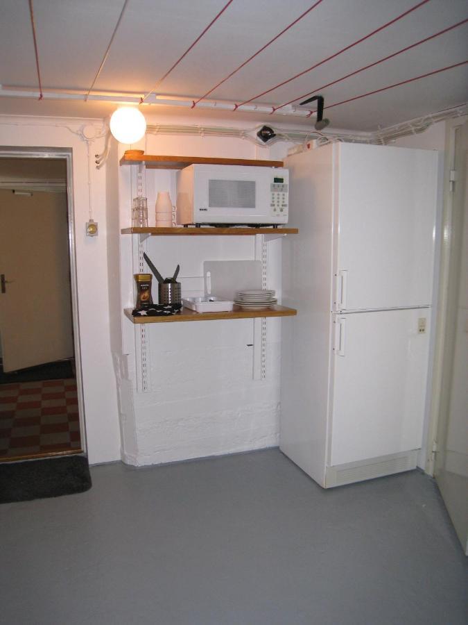 Accommodation For 2 In The Center City Of Lysekil Bagian luar foto